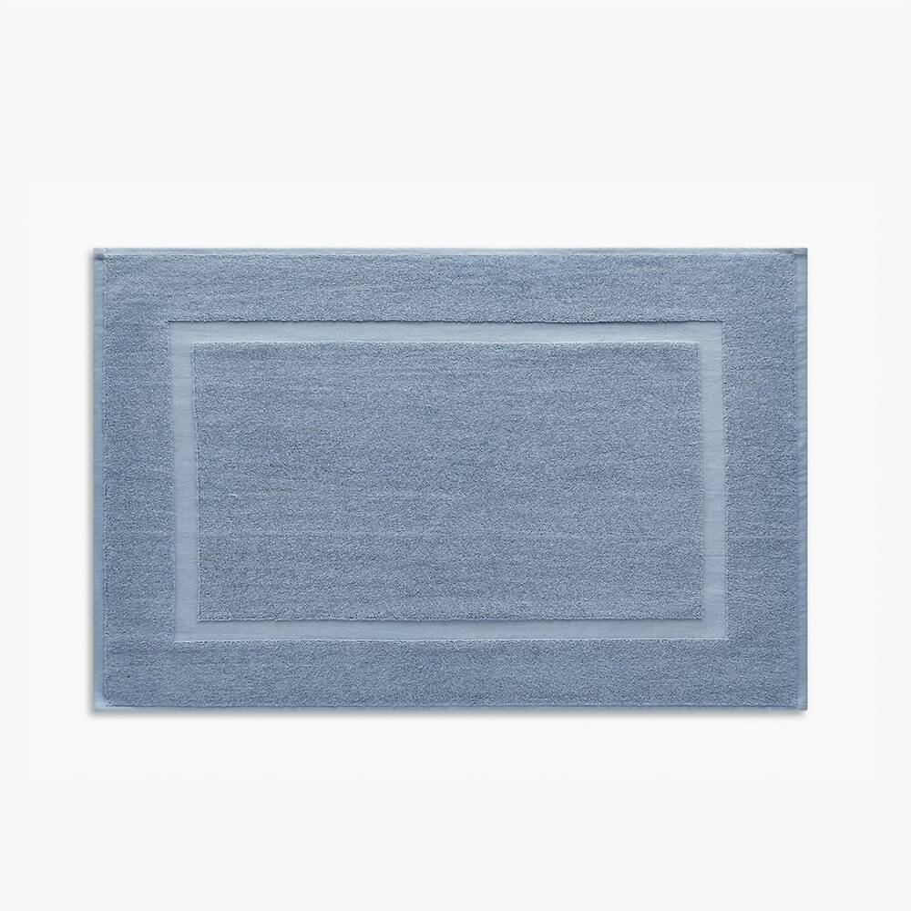 NEW UNDER THE CANOPY classic organic bath mat in chambray
